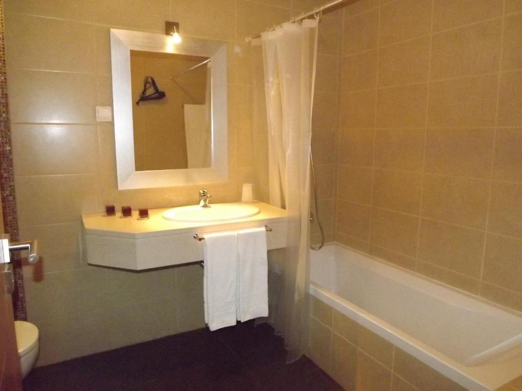 Entrecubos Guesthouse Olhao Room photo